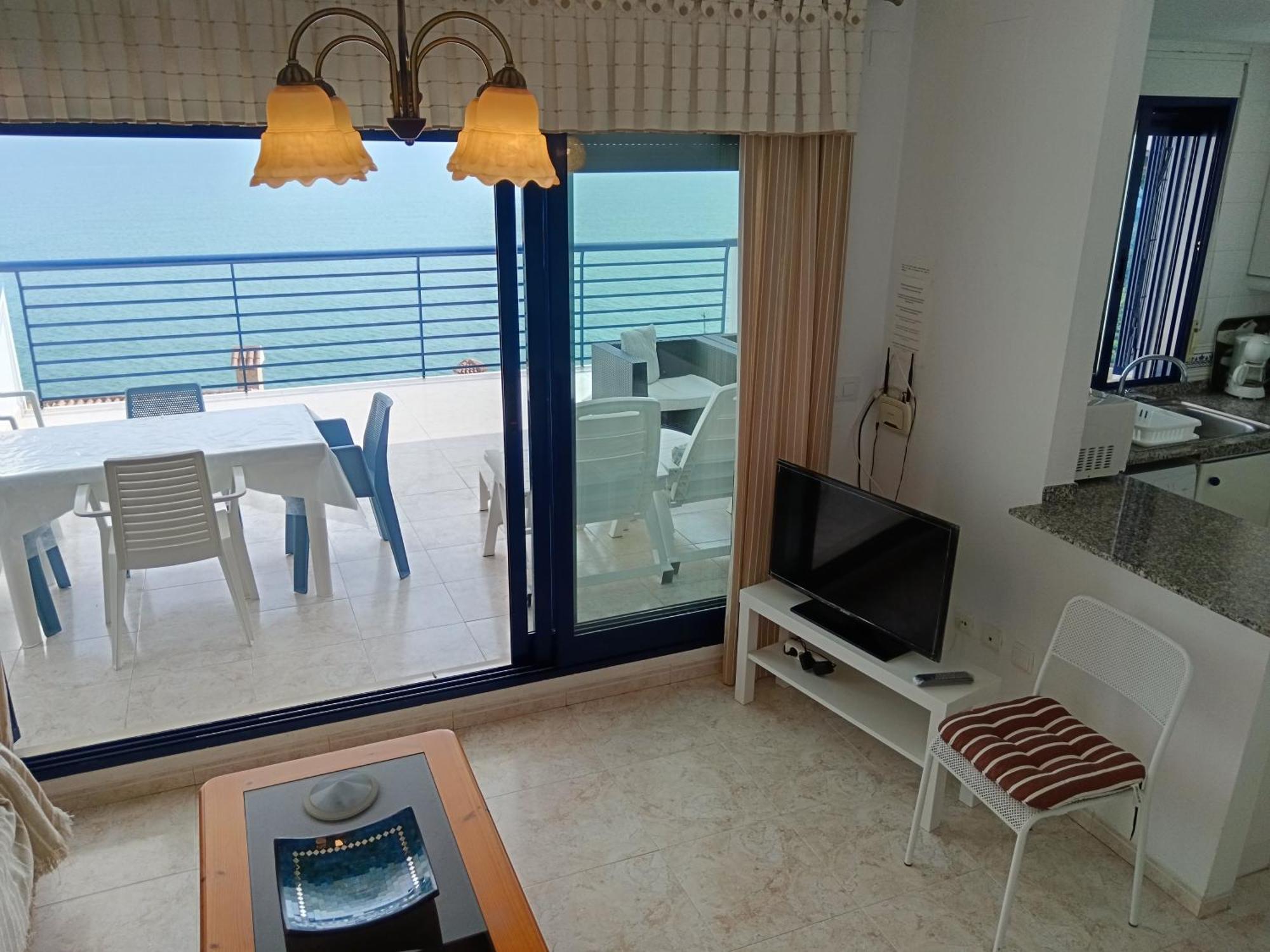 Ada Calypso Apartamento, frente al mar y castillo Peñíscola Exterior foto